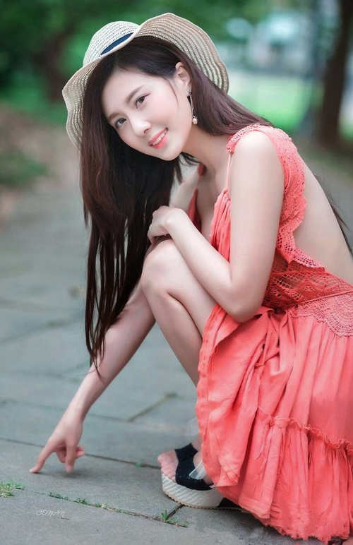 九游正版入口-希腊女篮在欧洲锦标赛中夺冠，延续传统强势，希腊女球迷